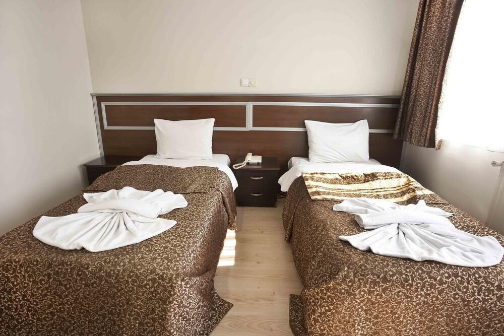 โฮเต็ล เยซิล พาร์ค Hotel อิสตันบูล ภายนอก รูปภาพ